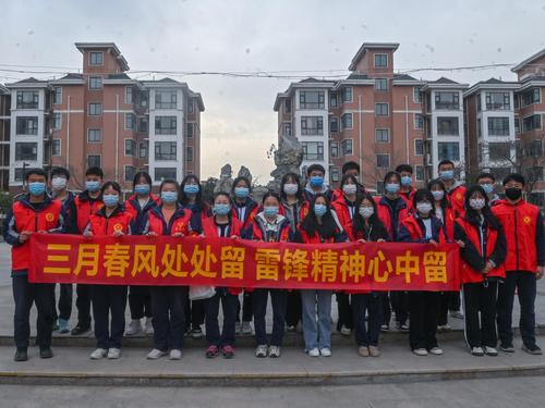 5团员同学们合影留念