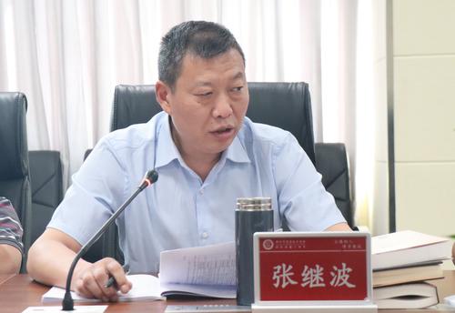 6.副校长张继波部署人人持证工作