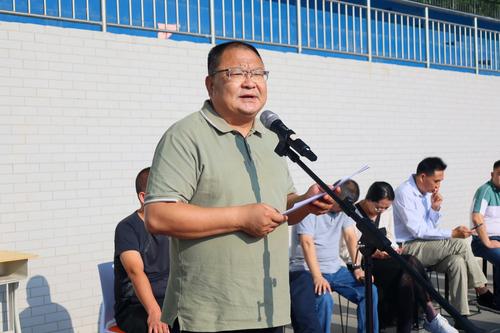 6.校党委书记邵元辉为开学典礼致辞