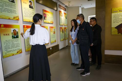 2认真学习
