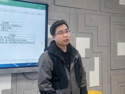 4教务处副主任李鹏对今后工作提出具体要求