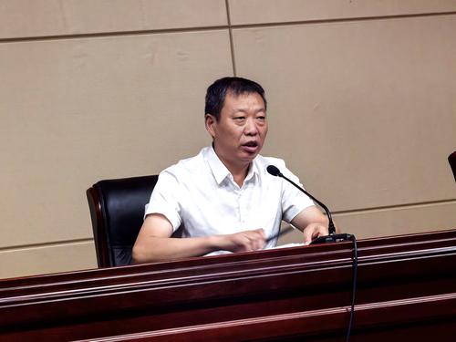 8.副校长张继波在总结讲话中对全体同学提出殷切建议