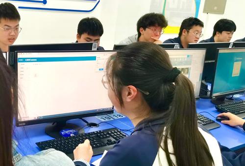 1学生登录心理测评系统进行答题