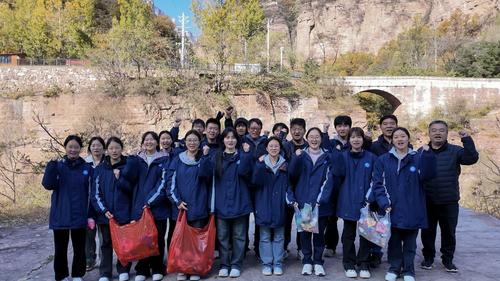 4“保护环境人人有责”