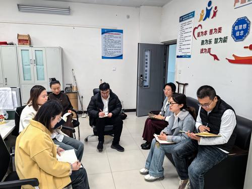 1高二年级长袁卫红对各班问题进行汇总