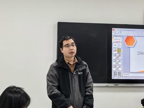 3教务处副主任李鹏讲话