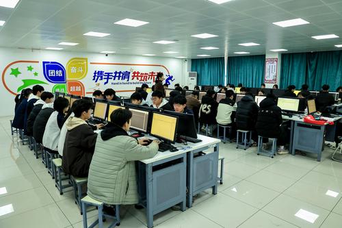 全员化技能大赛暨专业技能考核现场