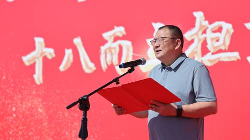 3.党委书记邵元辉寄语同学们以青春之姿勇担时代之责