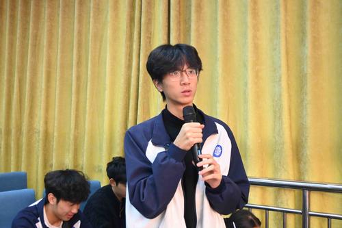 2.学生积极分享学习心得
